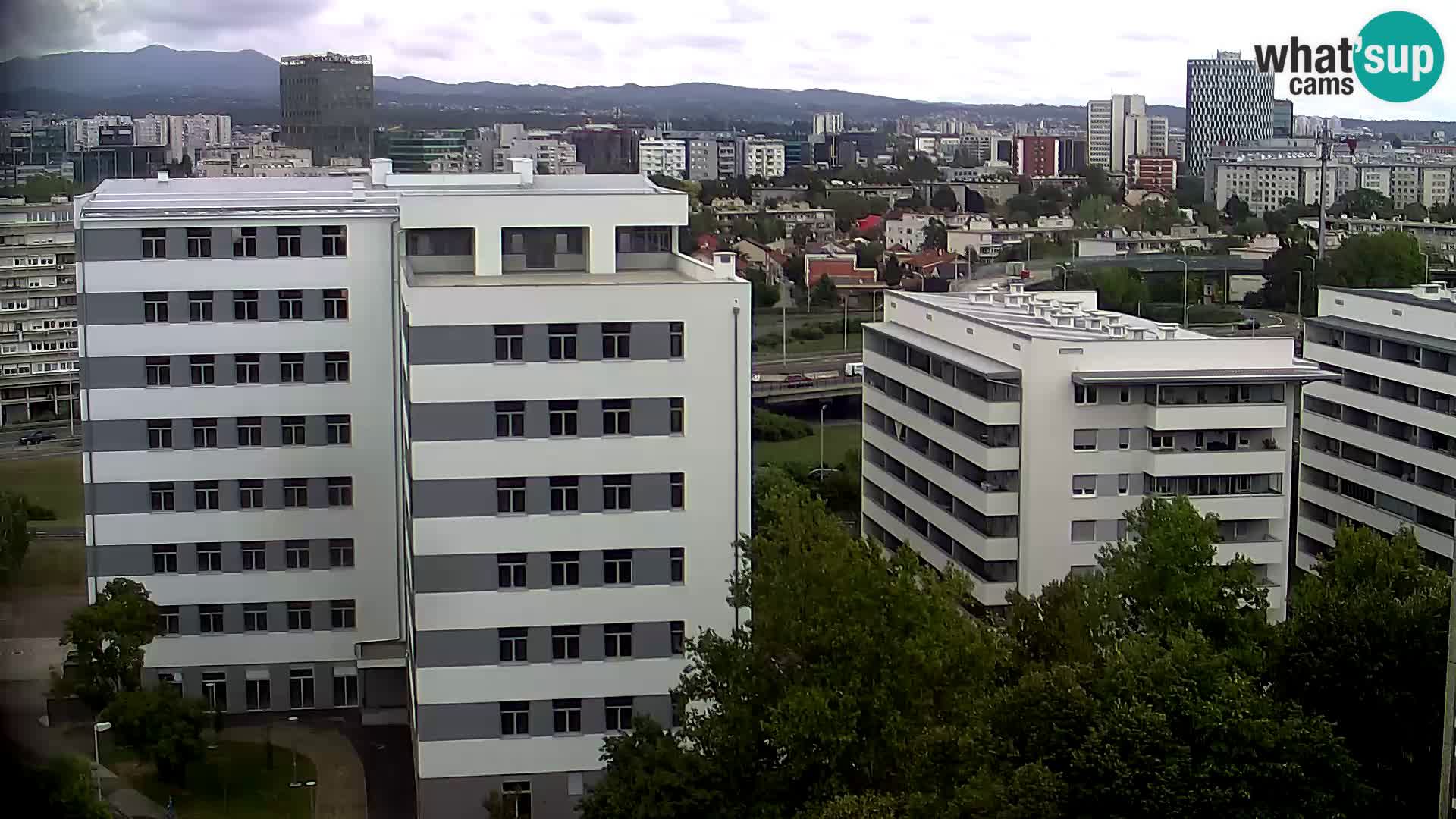 Krožišče Slavonske in Marin Držićeve ulice v Zagrebu v živo
