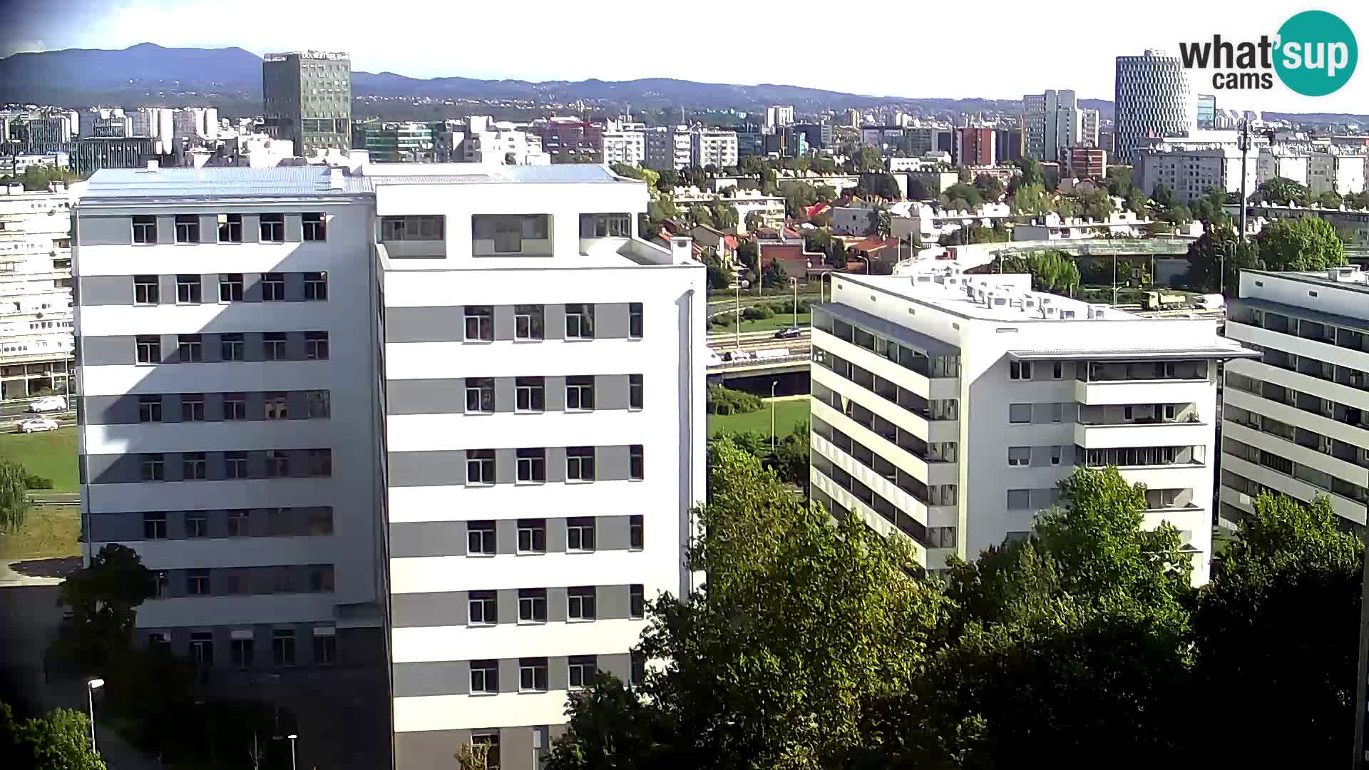 Web kamera Petlja Slavonska – Držićeva  – Zagreb Live
