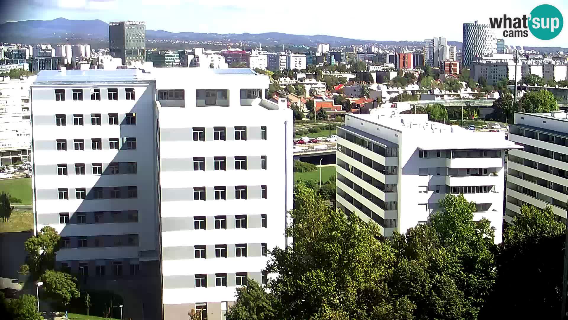 Krožišče Slavonske in Marin Držićeve ulice v Zagrebu v živo