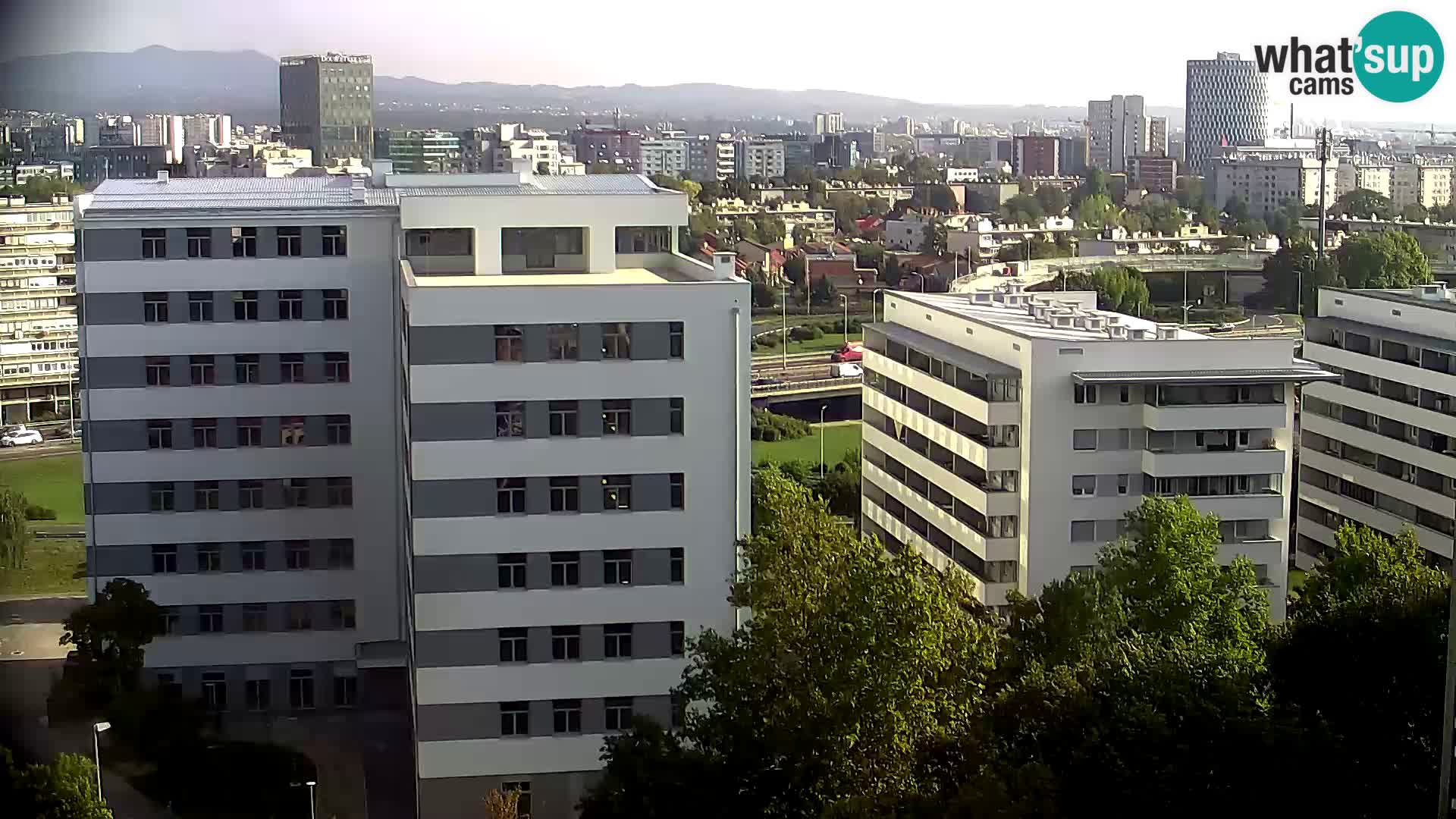 Live Interchange of Slavonska Avenue and Marin Držić Avenue in Zagreb webcam