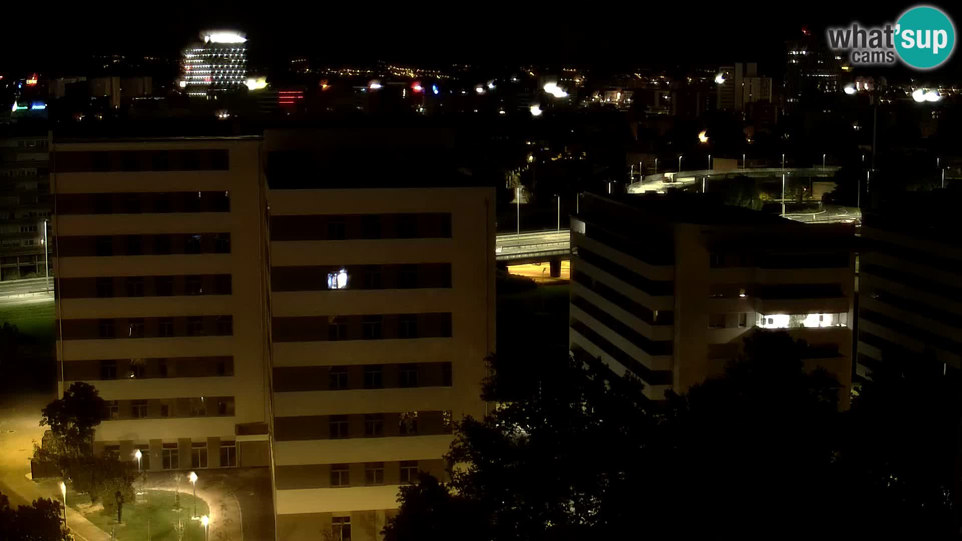 Live-Kreisverkehr Slavonska und Marin Držić Avenue zur Zagreb Webcam