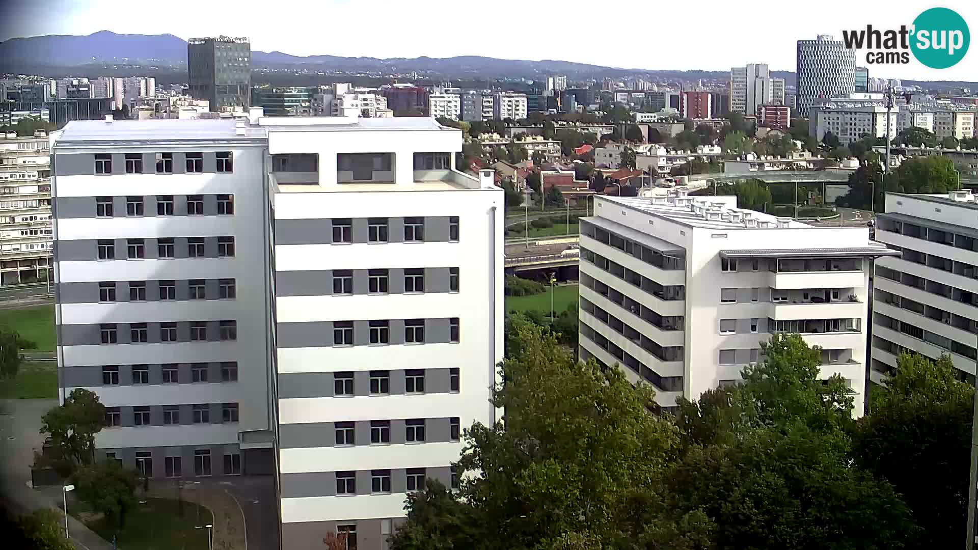 Live-Kreisverkehr Slavonska und Marin Držić Avenue zur Zagreb Webcam