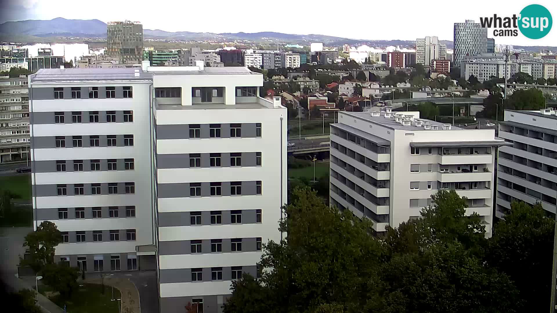 Web kamera Petlja Slavonska – Držićeva  – Zagreb Live