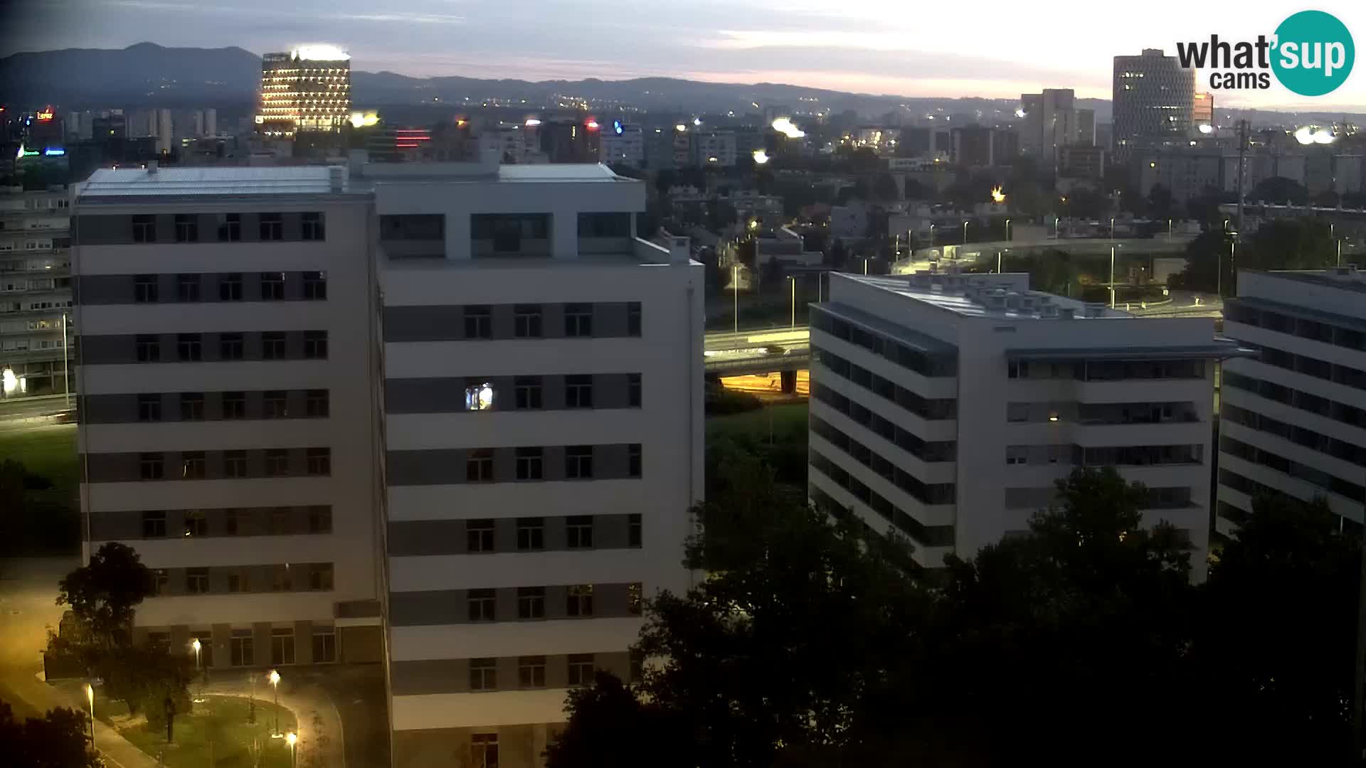 Live Interchange of Slavonska Avenue and Marin Držić Avenue in Zagreb webcam