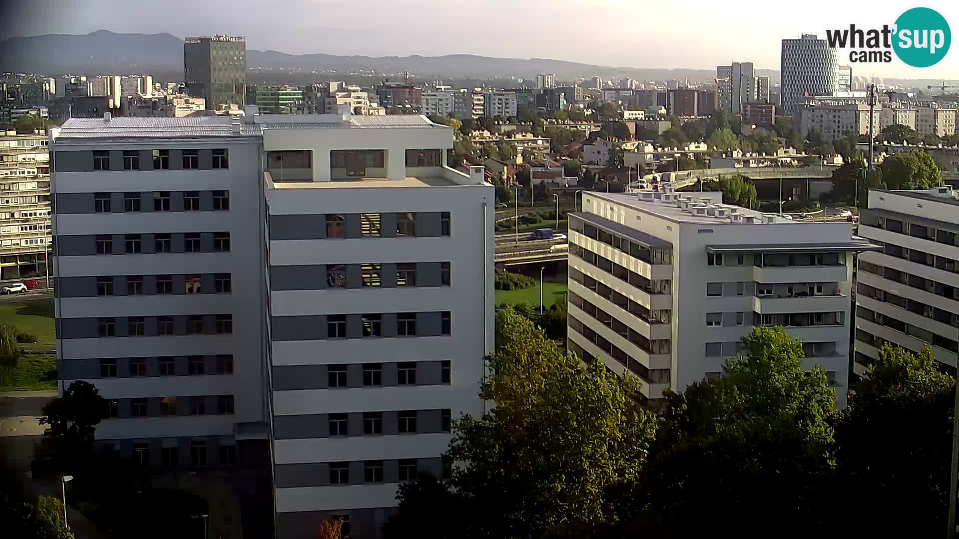 Live Interchange of Slavonska Avenue and Marin Držić Avenue in Zagreb webcam