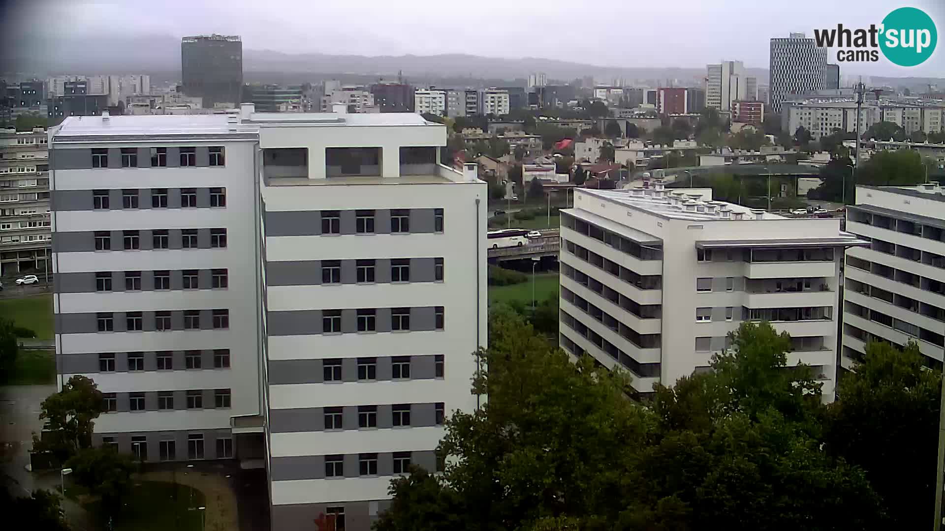 Rond-point en direct traversant les avenues Slavonska et Marin Držić à Zagreb webcam