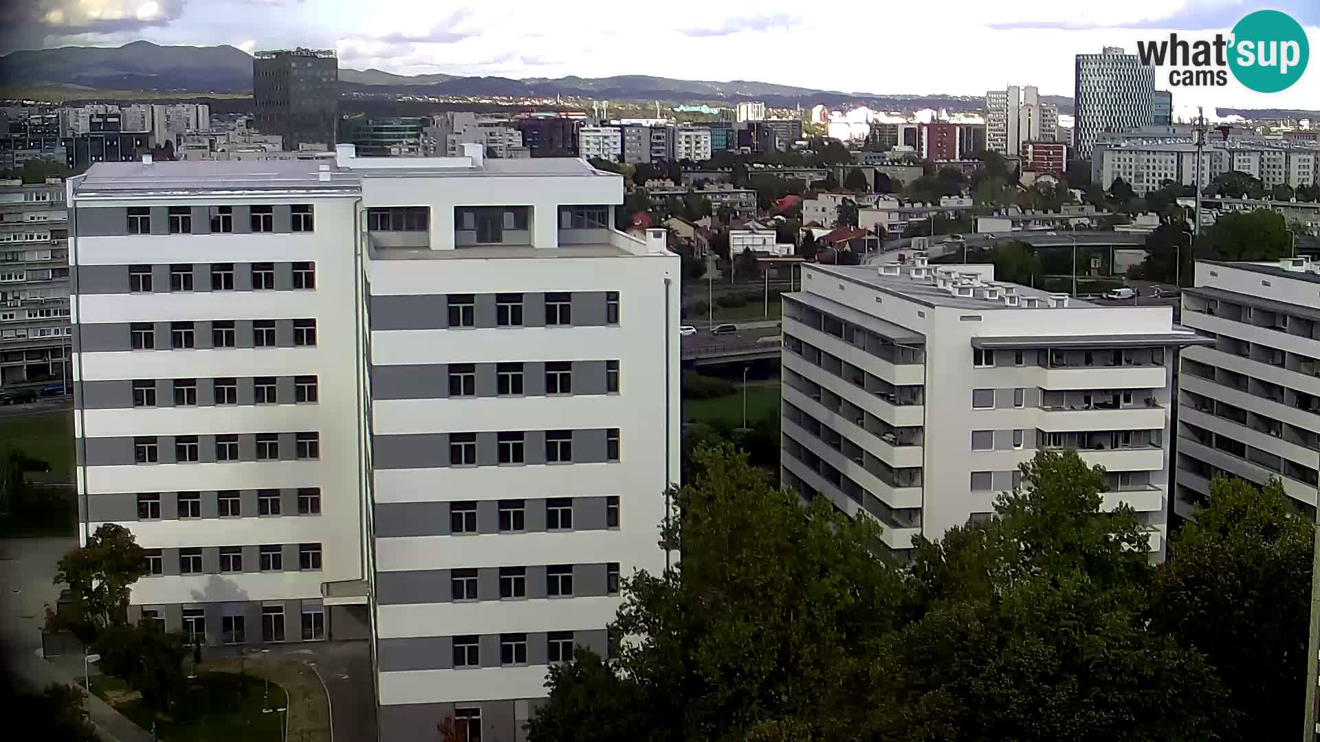 Live Interchange of Slavonska Avenue and Marin Držić Avenue in Zagreb webcam