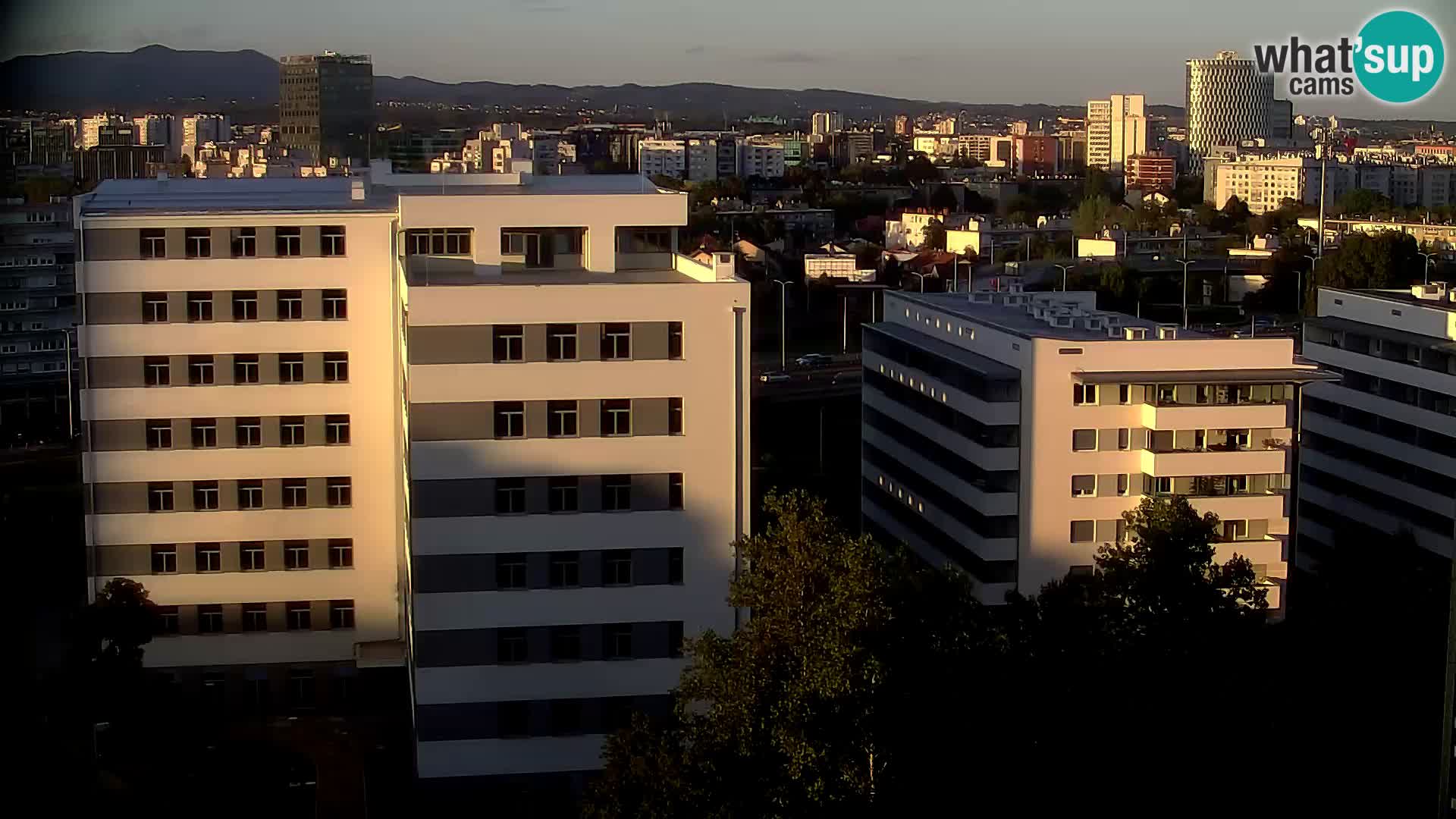 Live Interchange of Slavonska Avenue and Marin Držić Avenue in Zagreb webcam