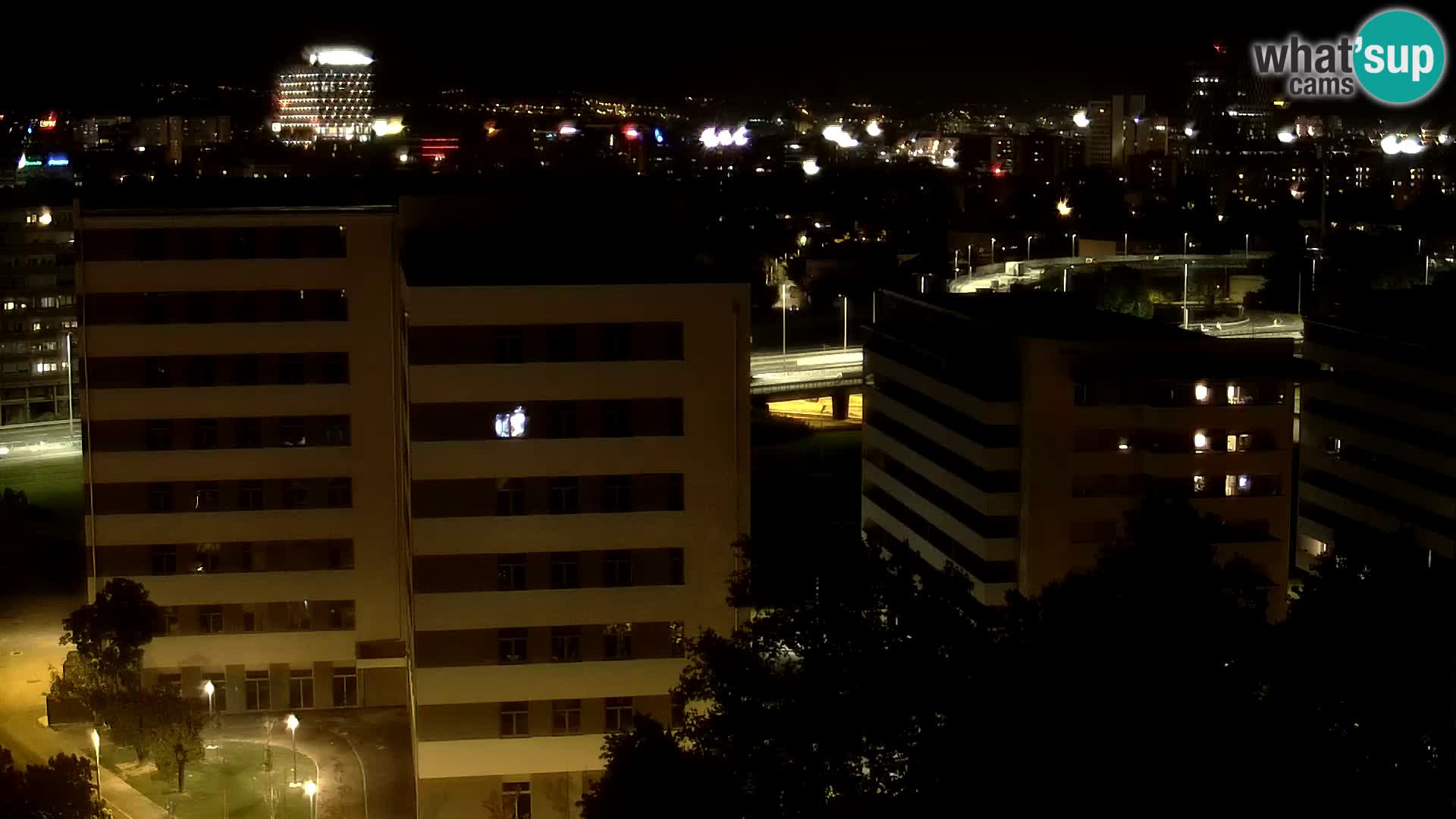 Rond-point en direct traversant les avenues Slavonska et Marin Držić à Zagreb webcam