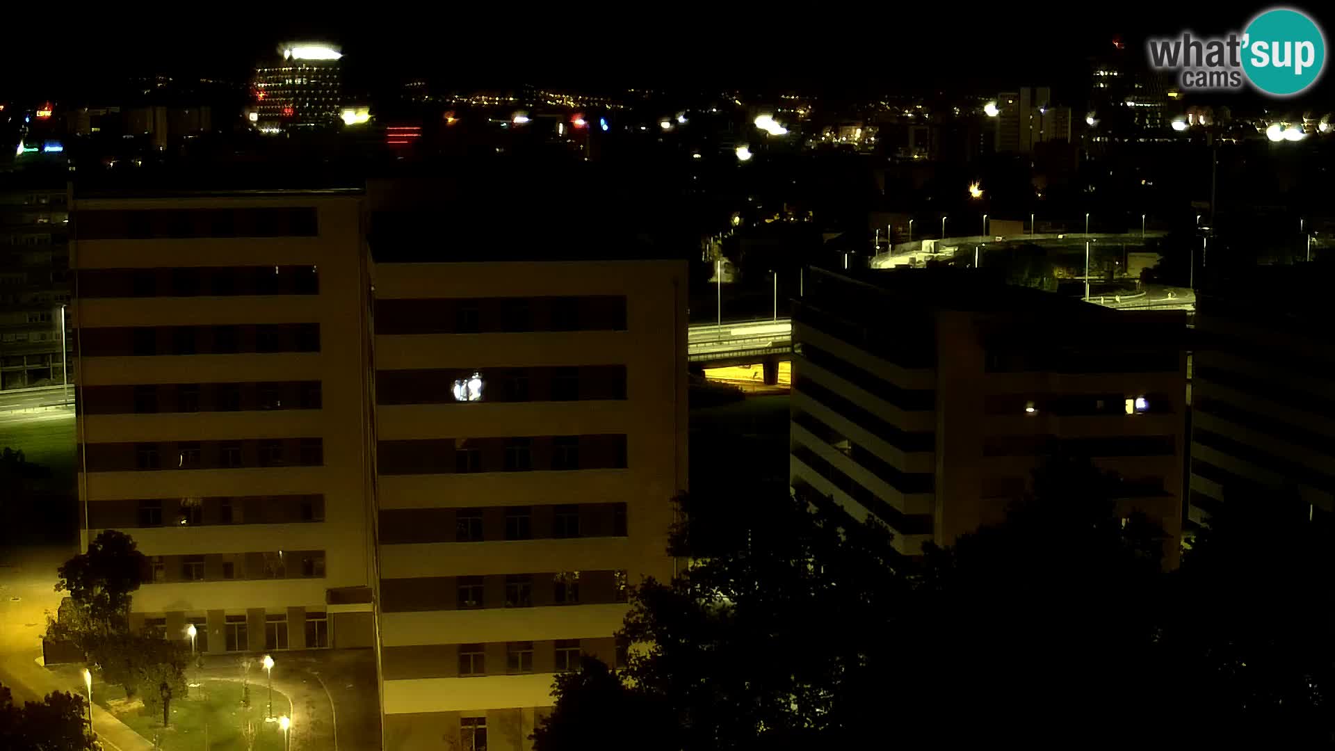 Rond-point en direct traversant les avenues Slavonska et Marin Držić à Zagreb webcam