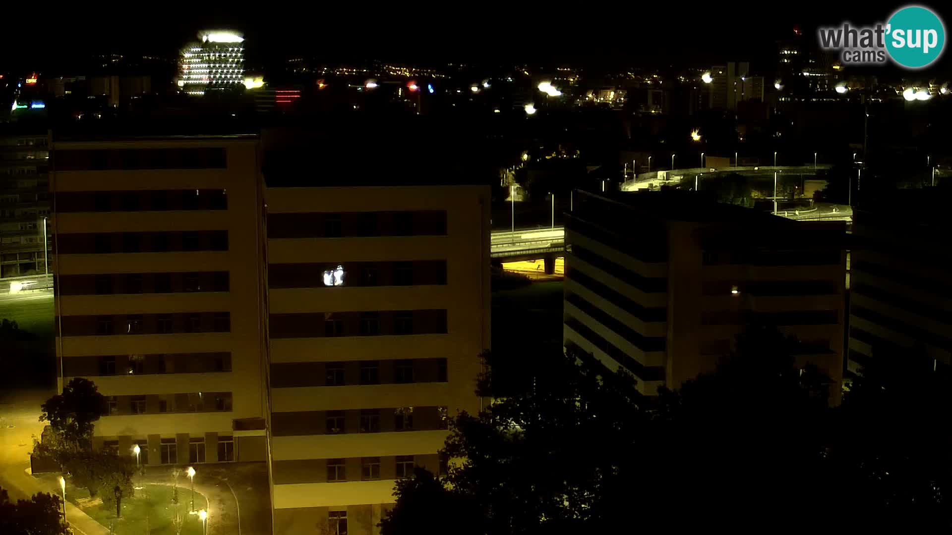 Live-Kreisverkehr Slavonska und Marin Držić Avenue zur Zagreb Webcam