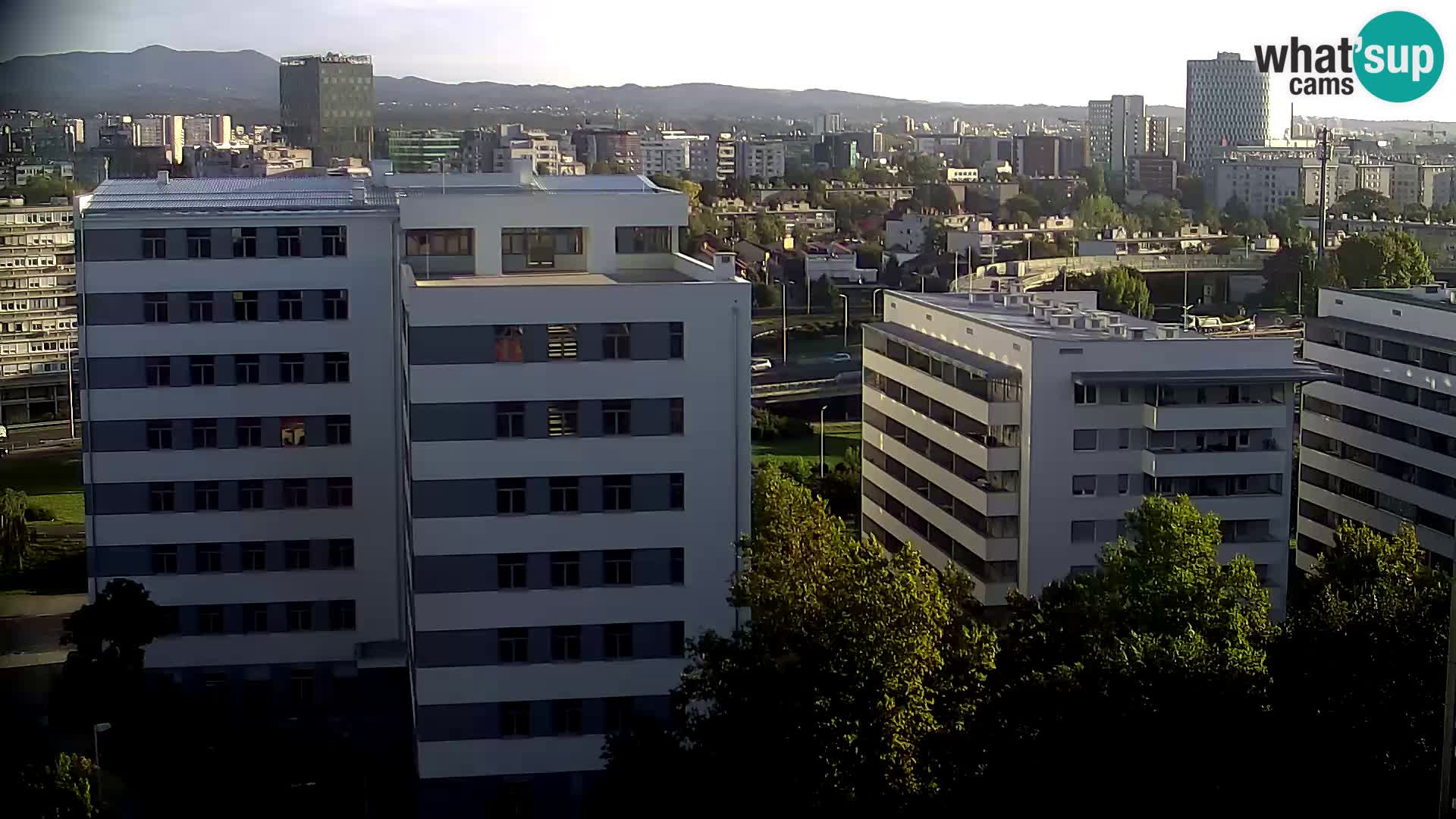 Live Interchange of Slavonska Avenue and Marin Držić Avenue in Zagreb webcam