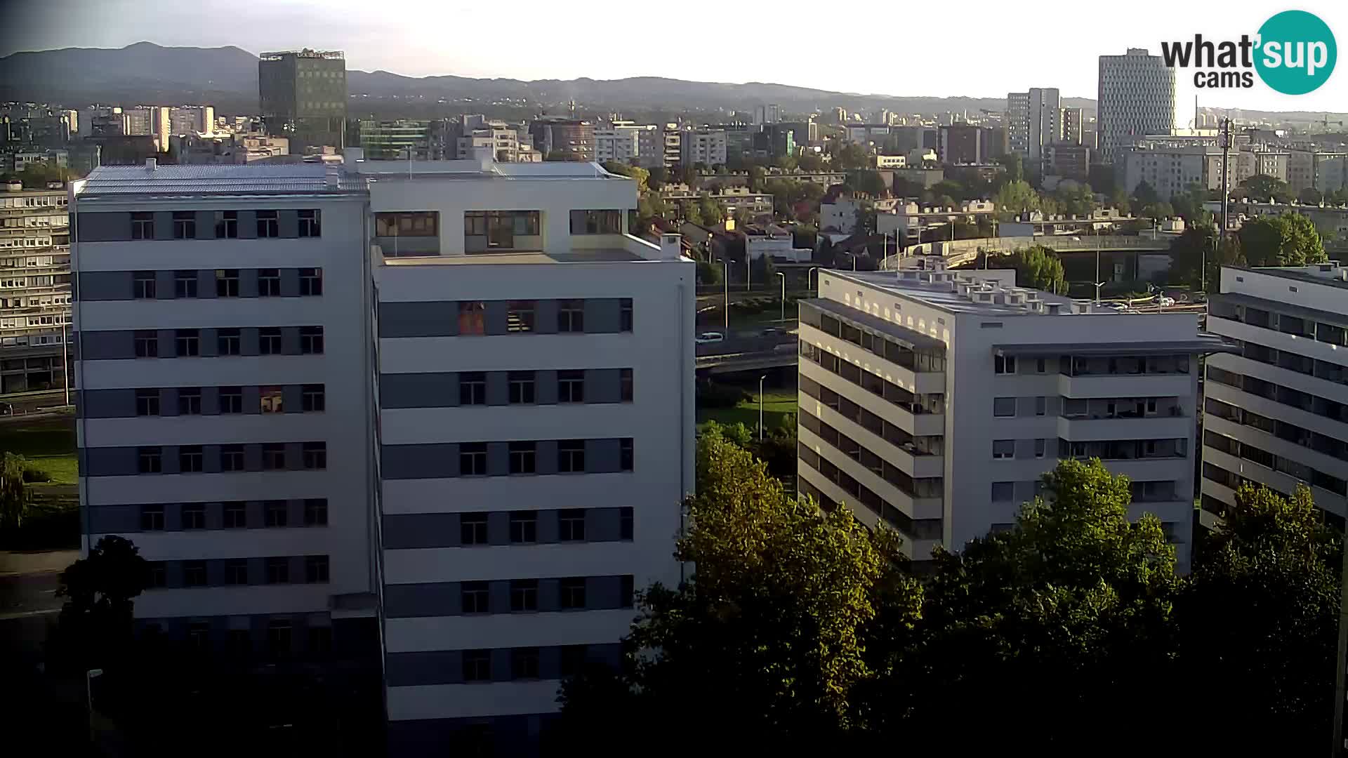 Live Interchange of Slavonska Avenue and Marin Držić Avenue in Zagreb webcam