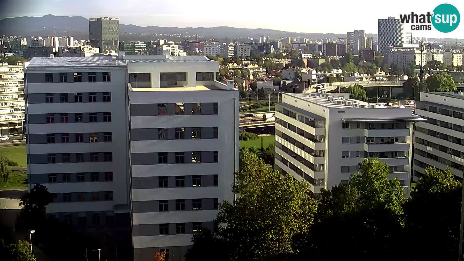 Live Interchange of Slavonska Avenue and Marin Držić Avenue in Zagreb webcam