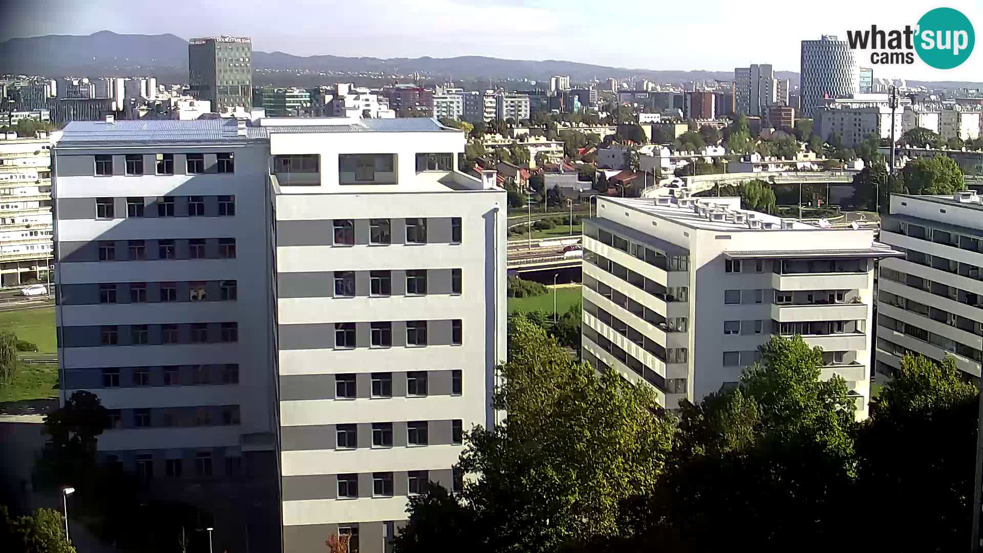 Live Interchange of Slavonska Avenue and Marin Držić Avenue in Zagreb webcam