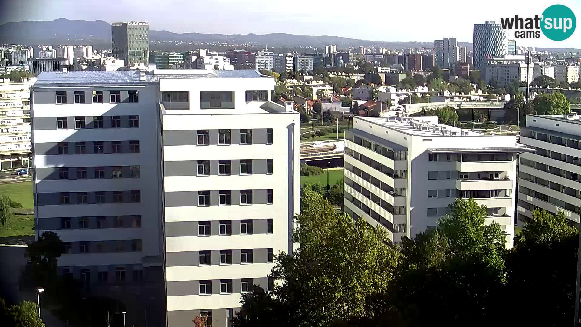 Web kamera Petlja Slavonska – Držićeva  – Zagreb Live