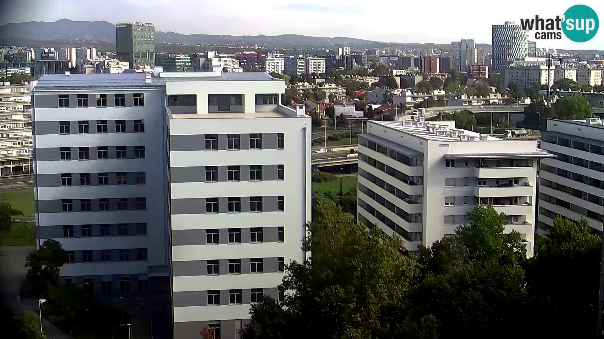 Live Interchange of Slavonska Avenue and Marin Držić Avenue in Zagreb webcam