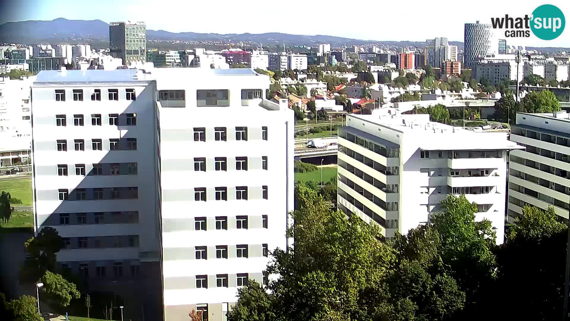 Live Interchange of Slavonska Avenue and Marin Držić Avenue in Zagreb webcam