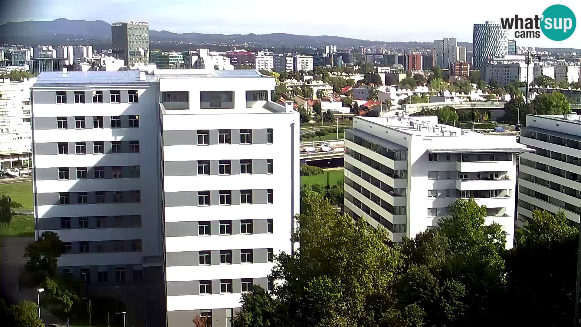 Live Interchange of Slavonska Avenue and Marin Držić Avenue in Zagreb webcam