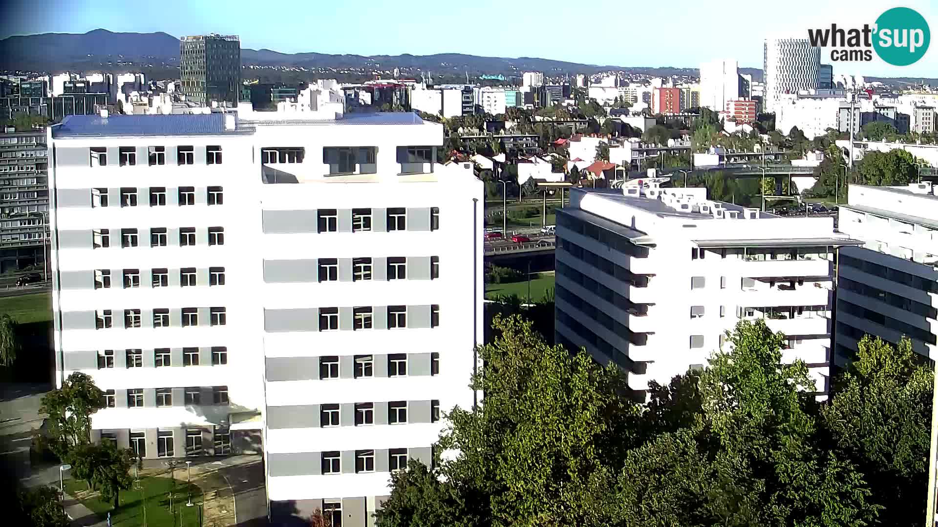Krožišče Slavonske in Marin Držićeve ulice v Zagrebu v živo