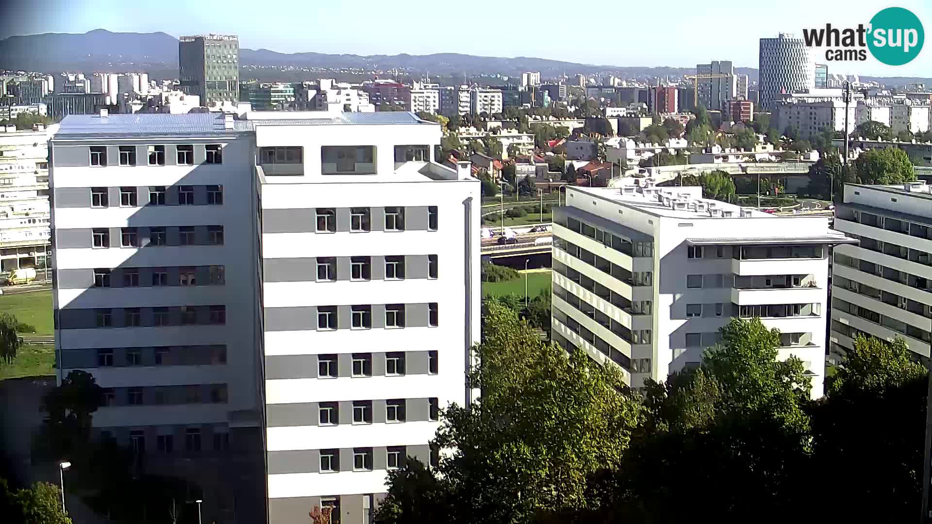 Live Interchange of Slavonska Avenue and Marin Držić Avenue in Zagreb webcam