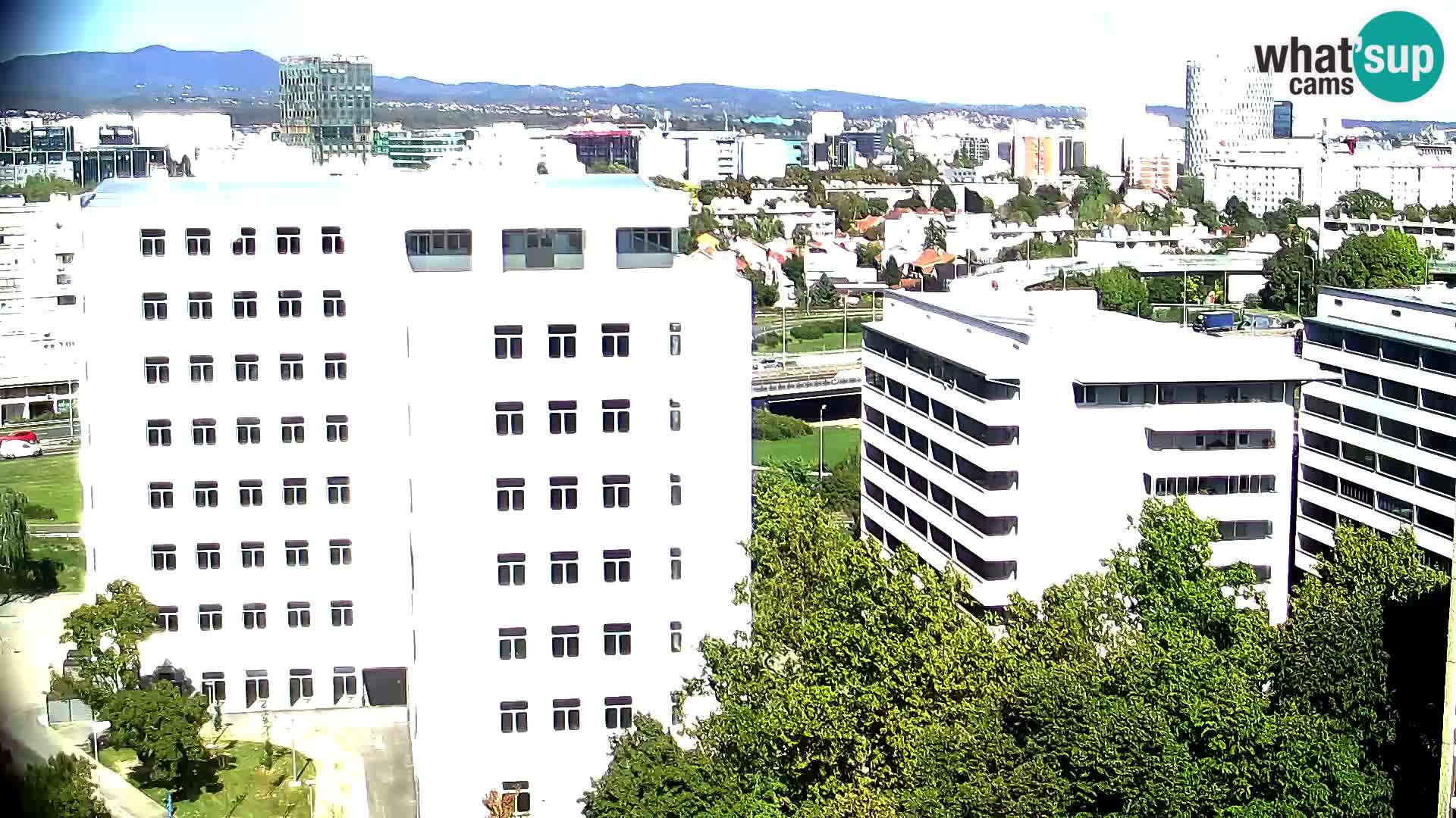 Live Interchange of Slavonska Avenue and Marin Držić Avenue in Zagreb webcam