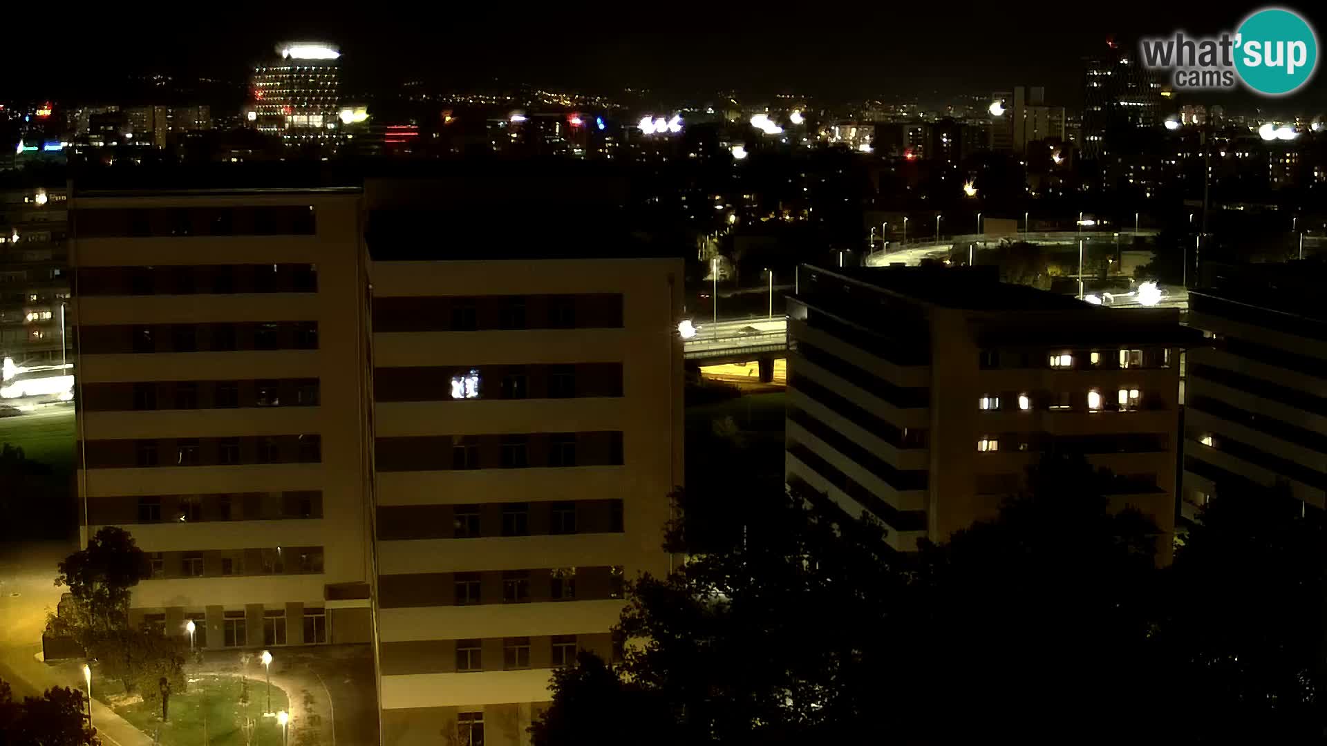 Rond-point en direct traversant les avenues Slavonska et Marin Držić à Zagreb webcam