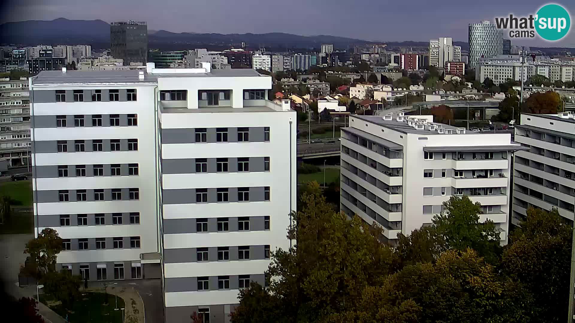 Web kamera Petlja Slavonska – Držićeva  – Zagreb Live