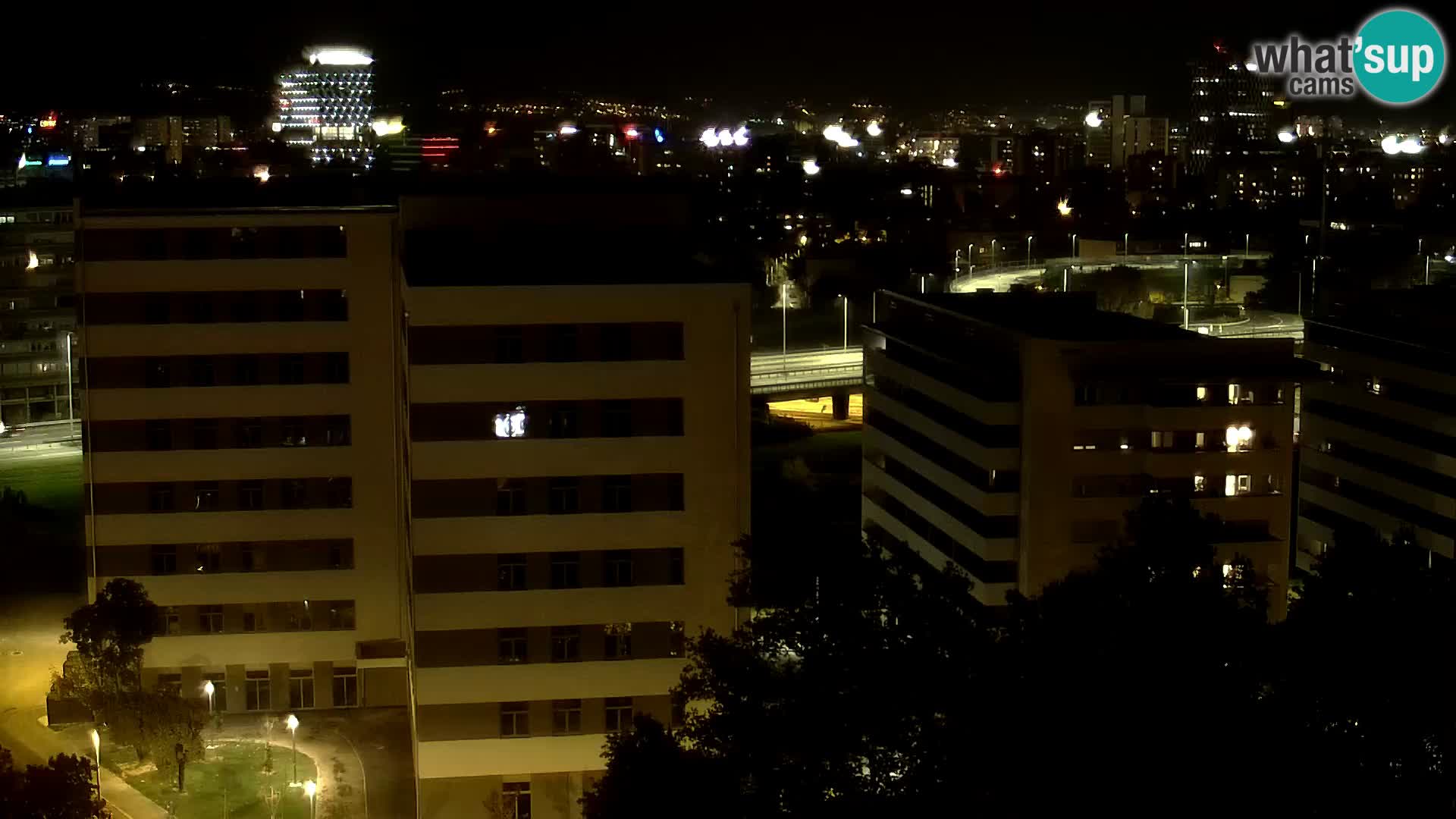 Live-Kreisverkehr Slavonska und Marin Držić Avenue zur Zagreb Webcam