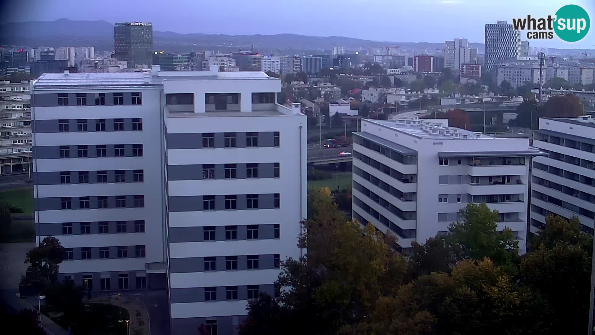 Live-Kreisverkehr Slavonska und Marin Držić Avenue zur Zagreb Webcam