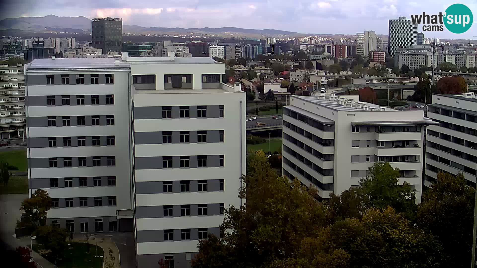 Rotatoria e incrocio viale Slavonska e Marin Držić  – webcam di Zagabria