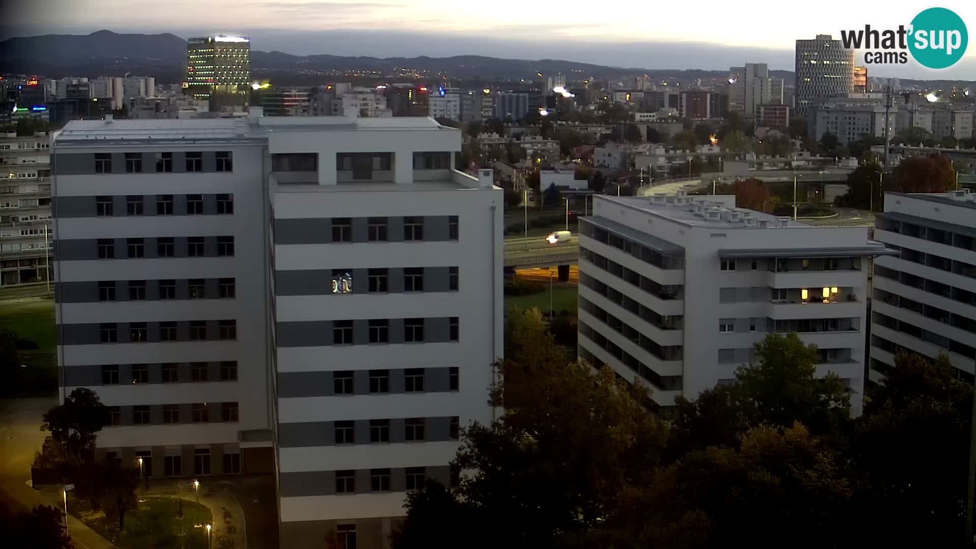 Live Interchange of Slavonska Avenue and Marin Držić Avenue in Zagreb webcam
