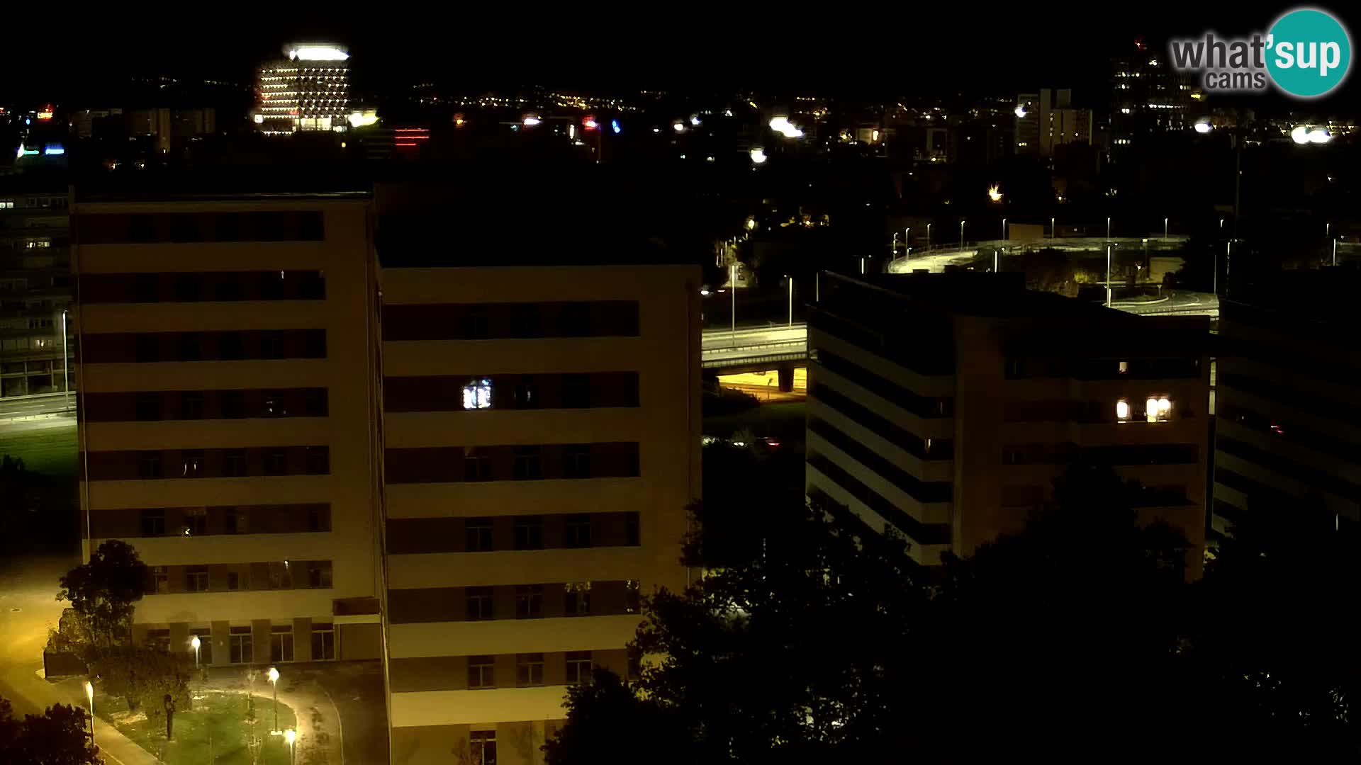 Web kamera Petlja Slavonska – Držićeva  – Zagreb Live