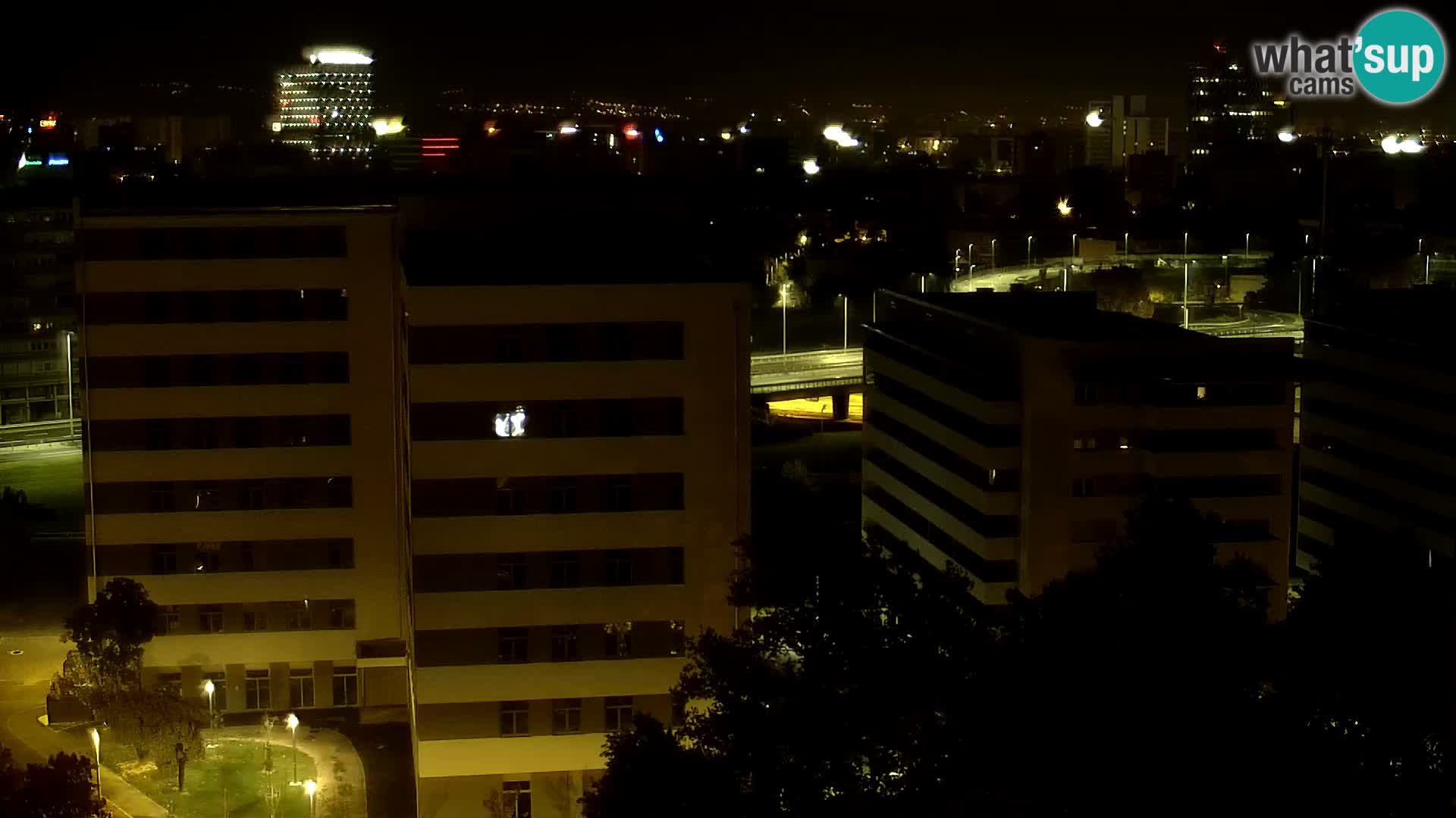 Web kamera Petlja Slavonska – Držićeva  – Zagreb Live