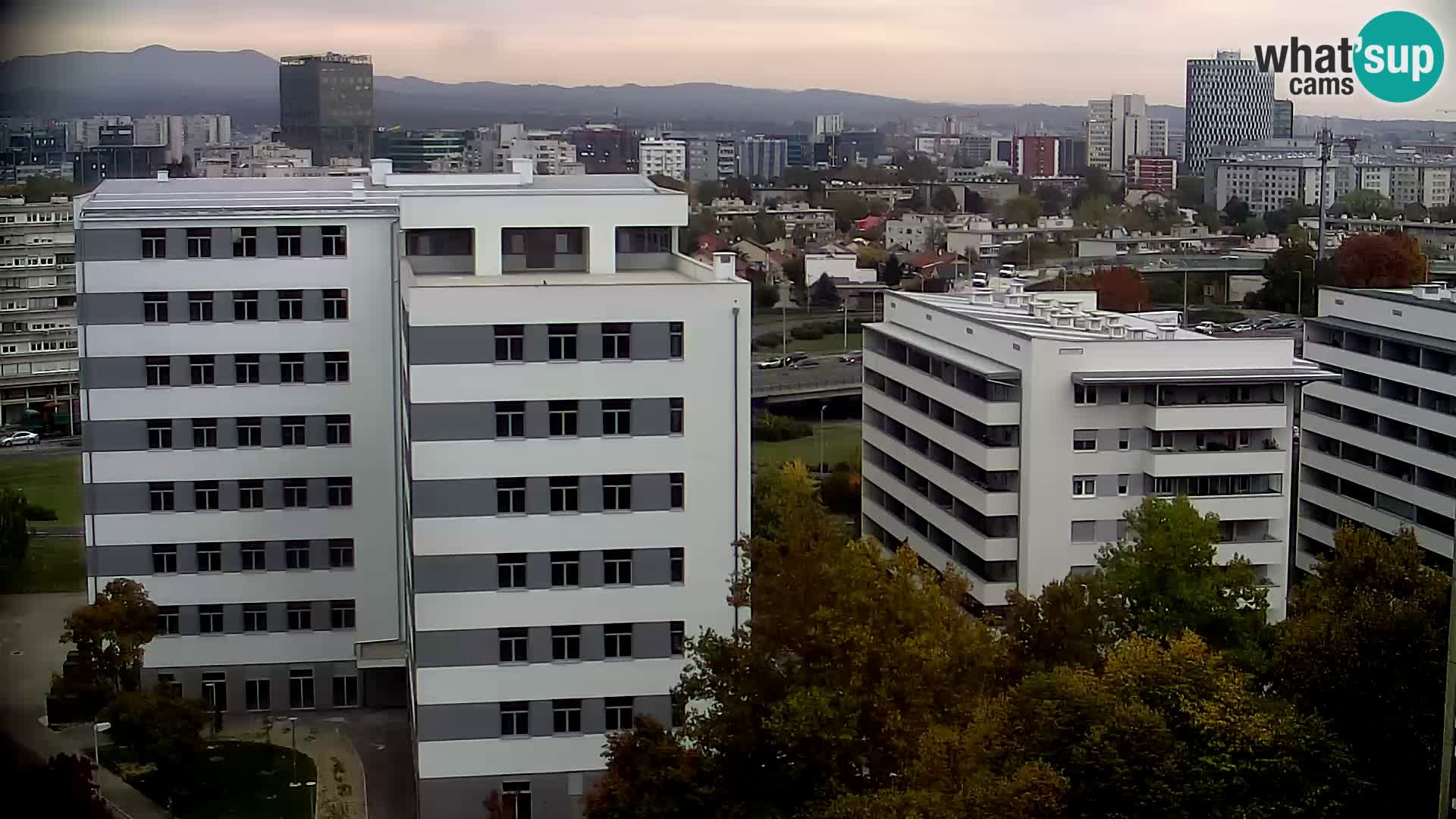 Live Interchange of Slavonska Avenue and Marin Držić Avenue in Zagreb webcam