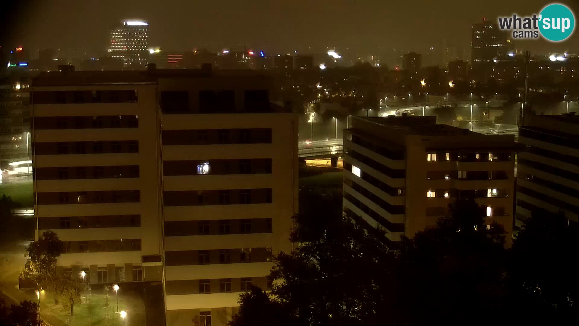 Rond-point en direct traversant les avenues Slavonska et Marin Držić à Zagreb webcam