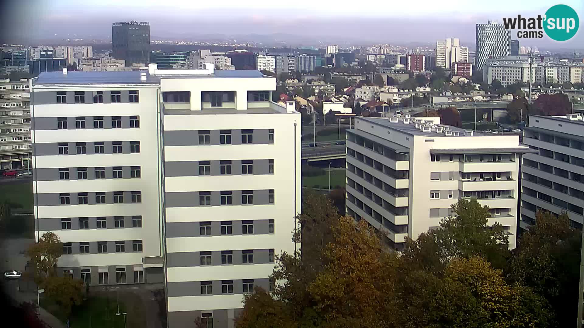 Rond-point en direct traversant les avenues Slavonska et Marin Držić à Zagreb webcam