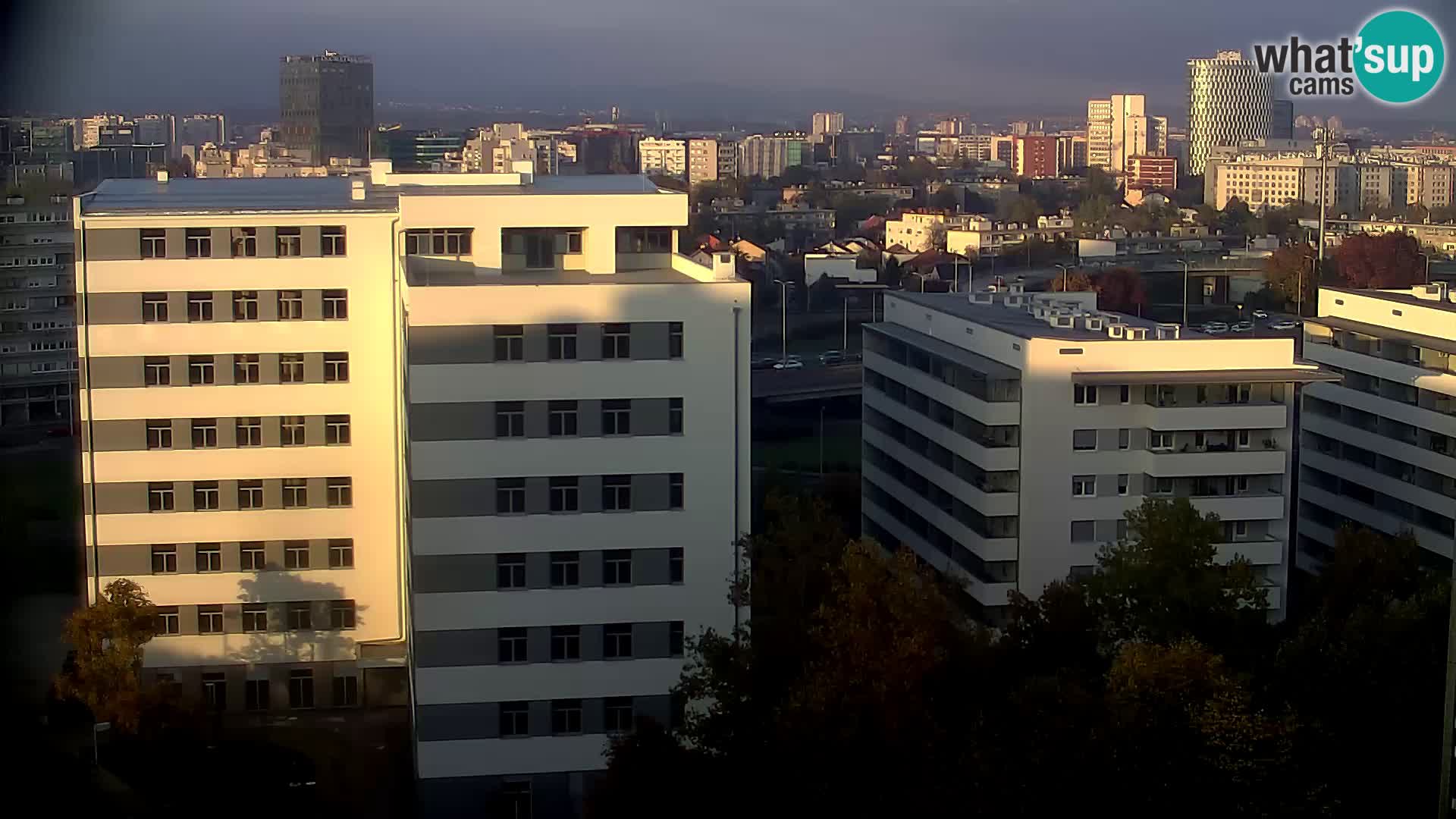 Rond-point en direct traversant les avenues Slavonska et Marin Držić à Zagreb webcam