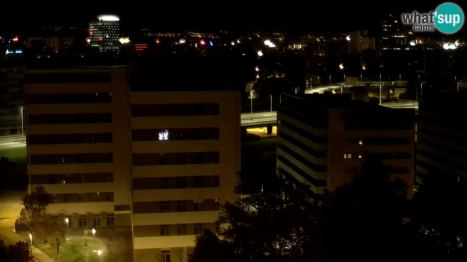 Rond-point en direct traversant les avenues Slavonska et Marin Držić à Zagreb webcam