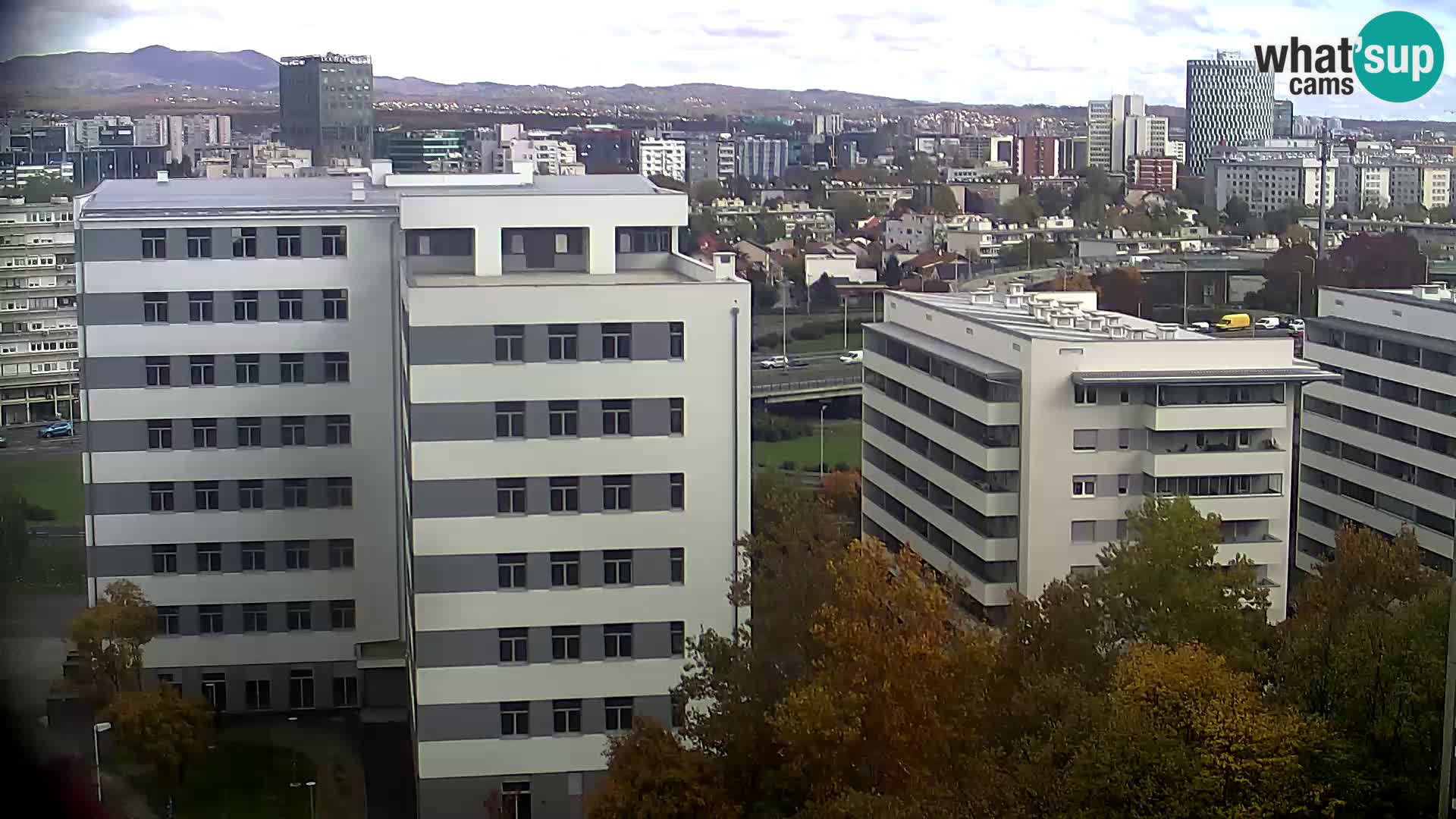 Web kamera Petlja Slavonska – Držićeva  – Zagreb Live