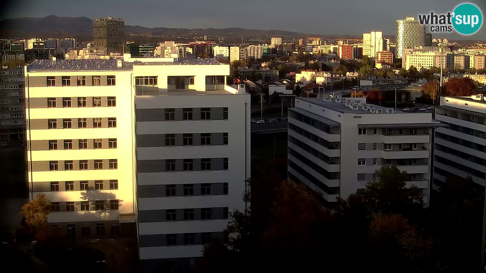 Live Interchange of Slavonska Avenue and Marin Držić Avenue in Zagreb webcam