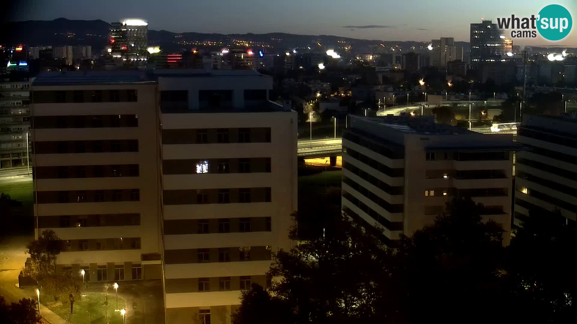 Krožišče Slavonske in Marin Držićeve ulice v Zagrebu v živo