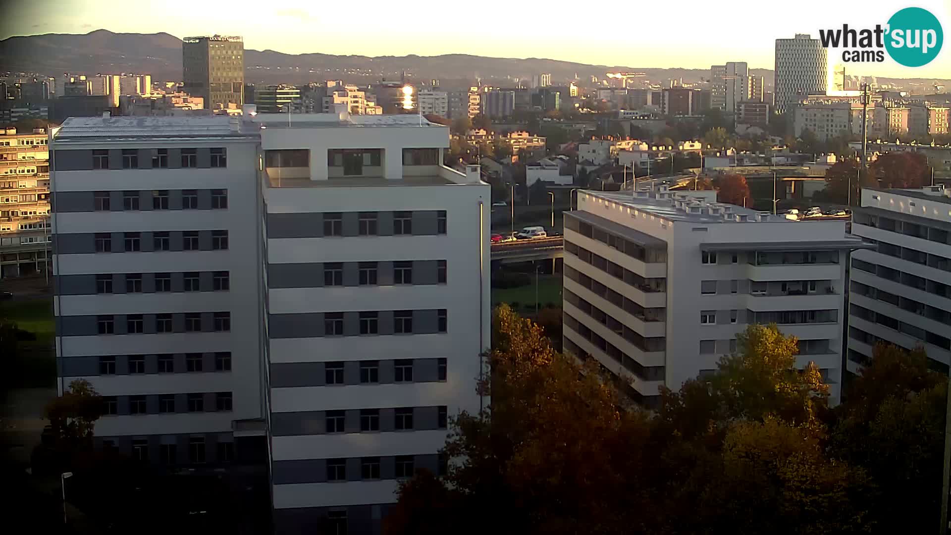 Live Interchange of Slavonska Avenue and Marin Držić Avenue in Zagreb webcam
