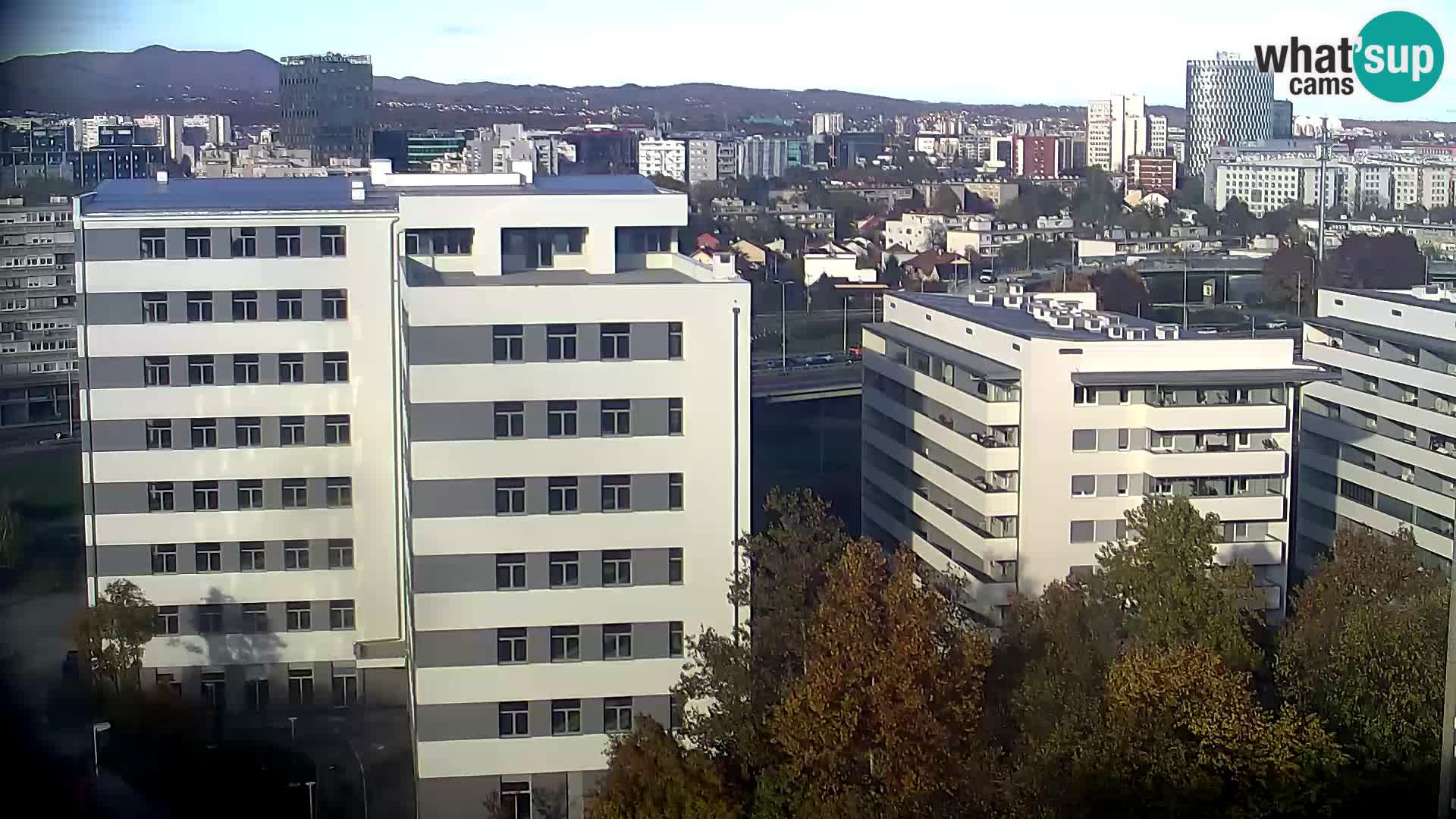 Live-Kreisverkehr Slavonska und Marin Držić Avenue zur Zagreb Webcam