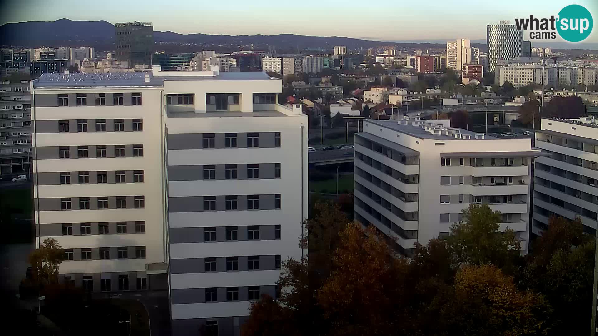 Krožišče Slavonske in Marin Držićeve ulice v Zagrebu v živo