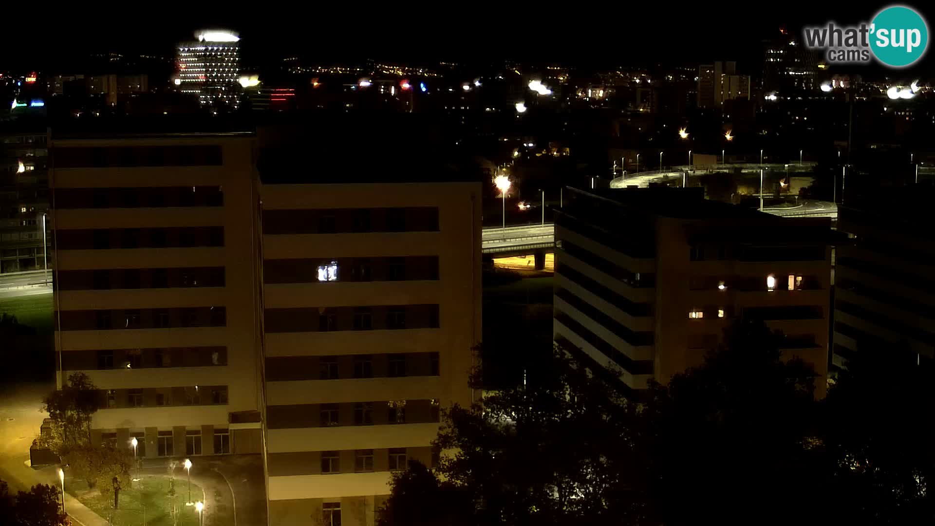 Rond-point en direct traversant les avenues Slavonska et Marin Držić à Zagreb webcam