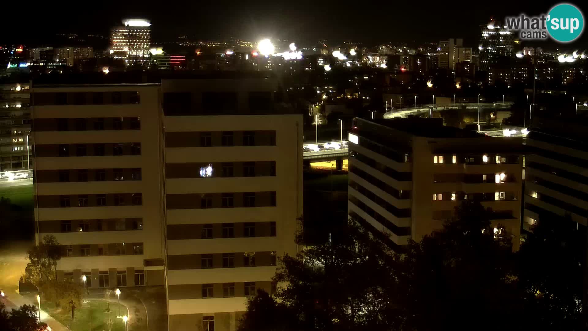 Rond-point en direct traversant les avenues Slavonska et Marin Držić à Zagreb webcam