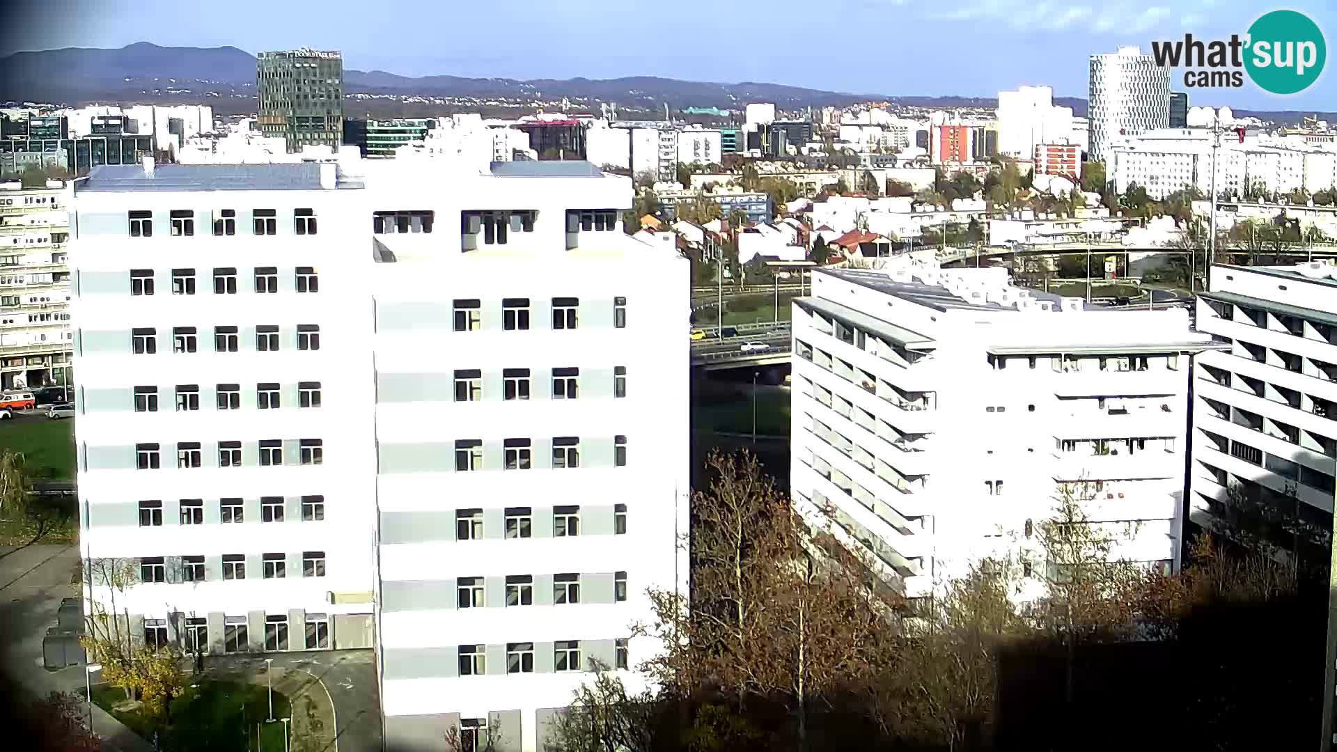 Krožišče Slavonske in Marin Držićeve ulice v Zagrebu v živo