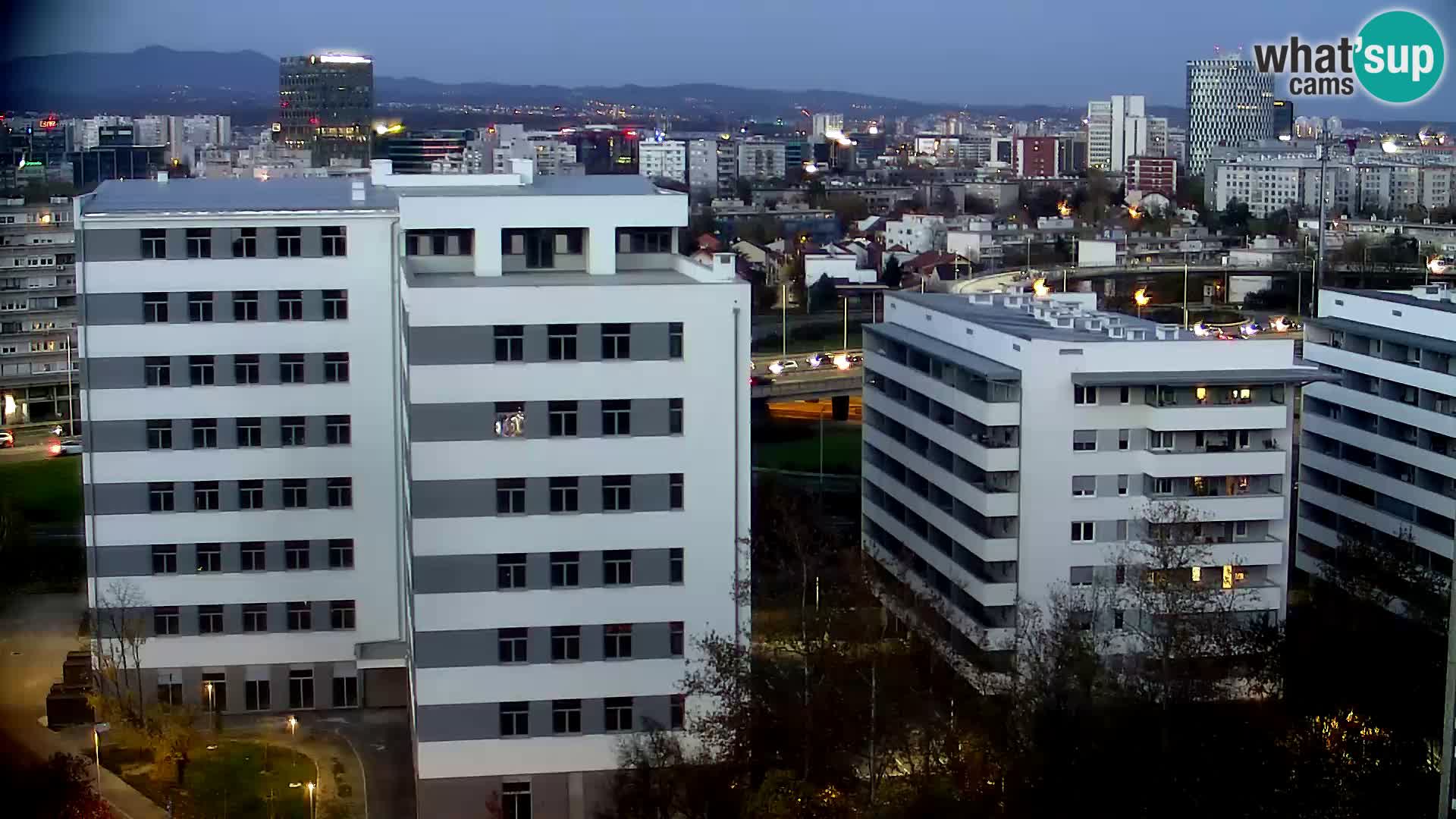 Live Interchange of Slavonska Avenue and Marin Držić Avenue in Zagreb webcam