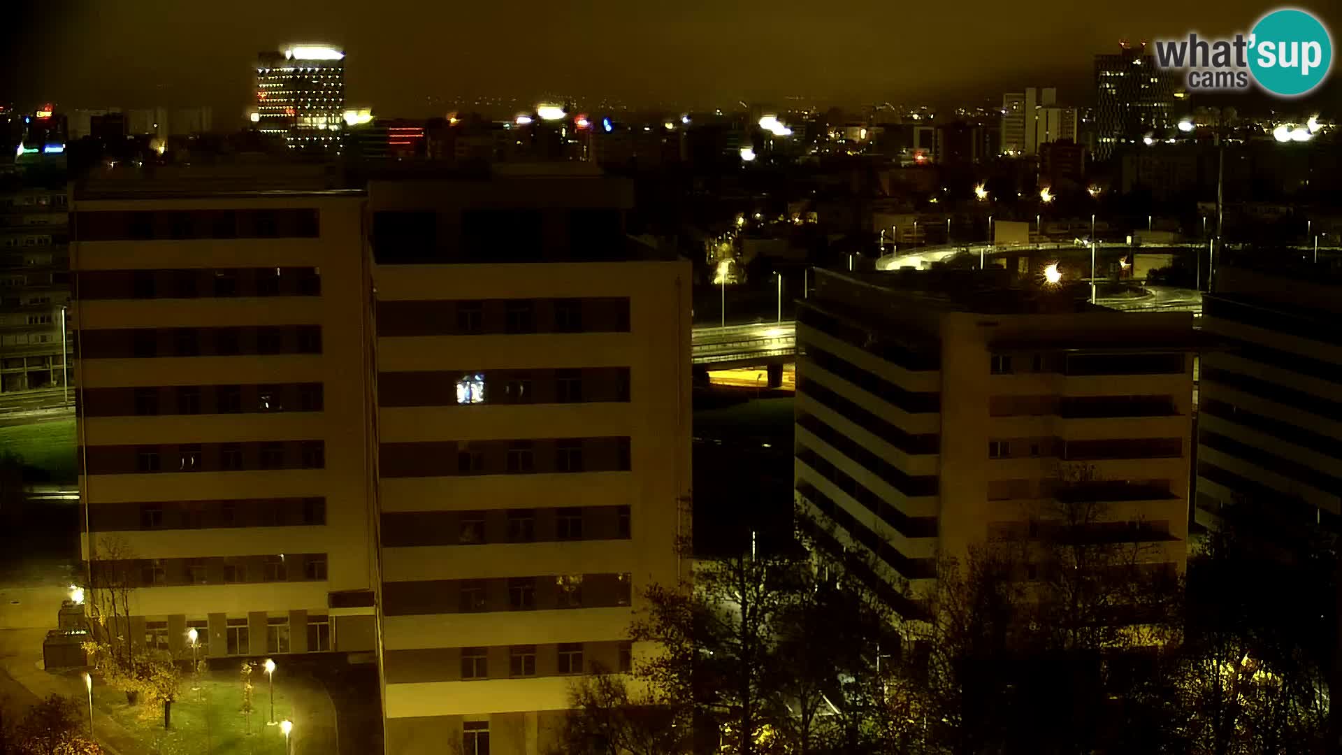 Rond-point en direct traversant les avenues Slavonska et Marin Držić à Zagreb webcam